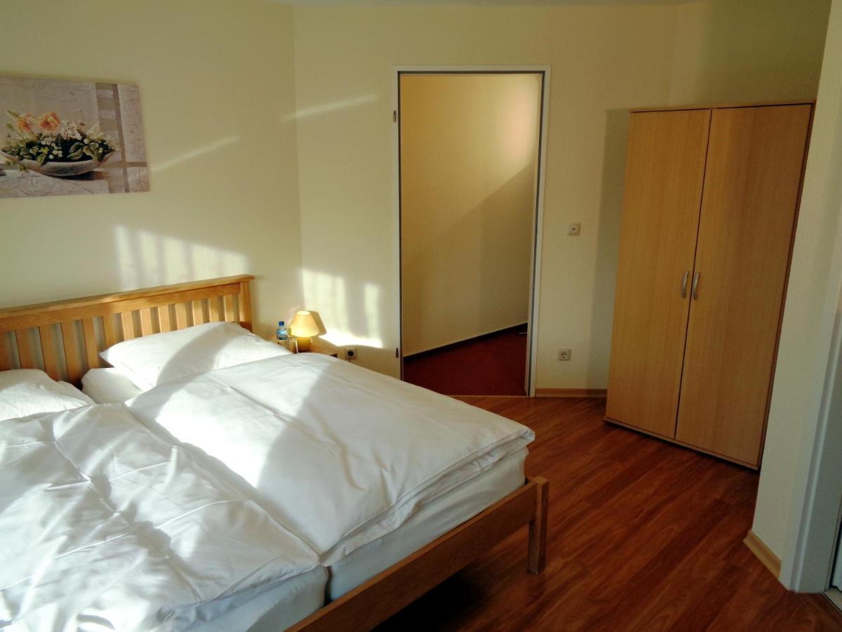 Gaestehaus Schiemann Teterow Bagian luar foto